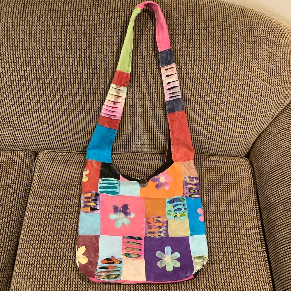 Crossbody Hobo Bag, comfort with lots of room! Free keychain